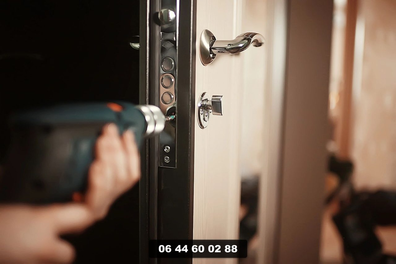 Serrurier à Paris 8eme arrondissement (75008) — ouverture de porte d'urgence